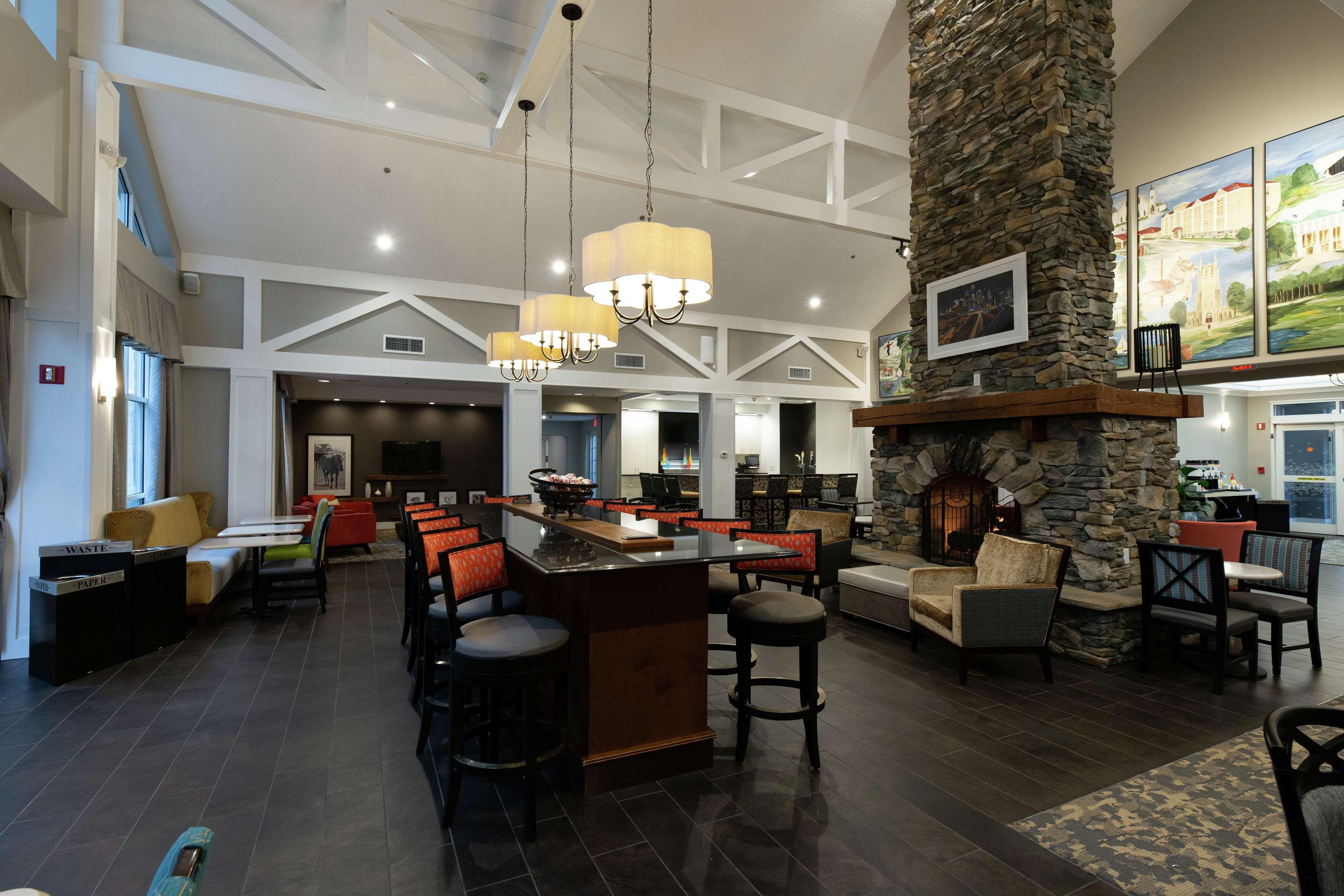 Hampton Inn & Suites Raleigh Cary Lenovo Center Экстерьер фото