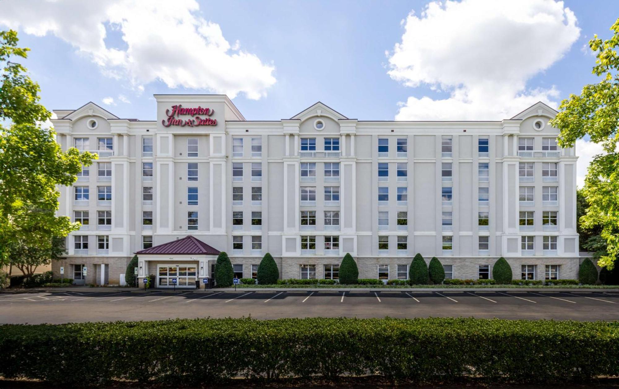 Hampton Inn & Suites Raleigh Cary Lenovo Center Экстерьер фото