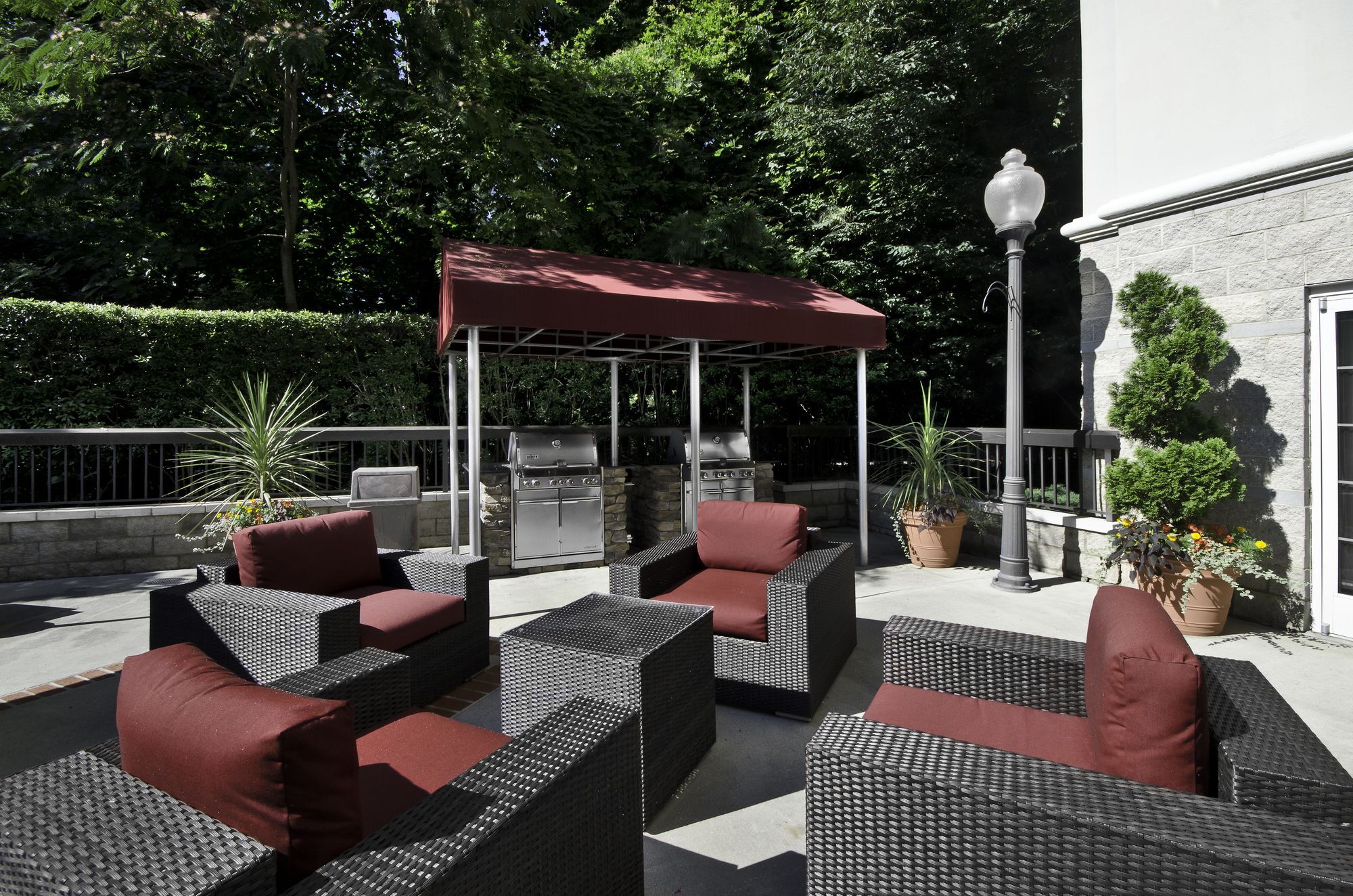Hampton Inn & Suites Raleigh Cary Lenovo Center Экстерьер фото
